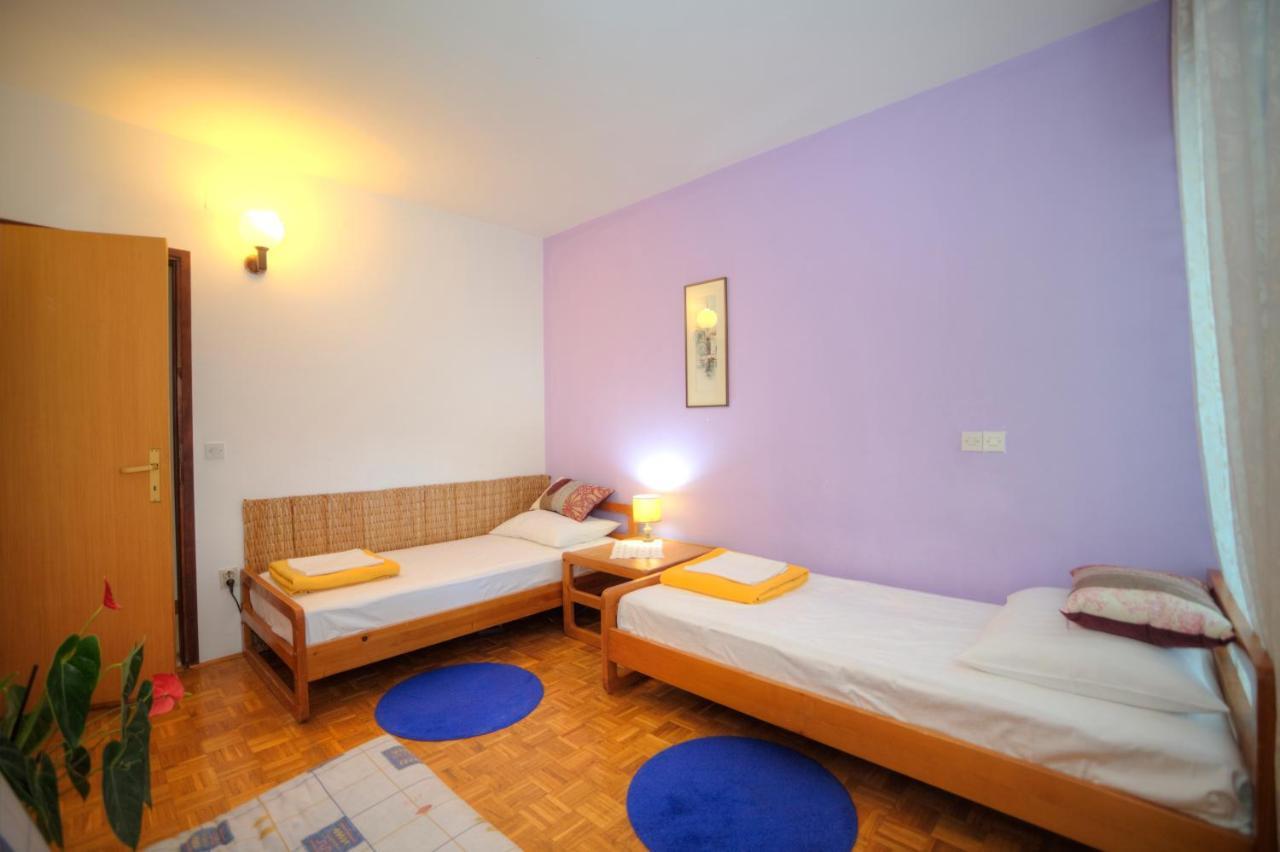 Apartments Villa Rojnica Jelsa  Kültér fotó