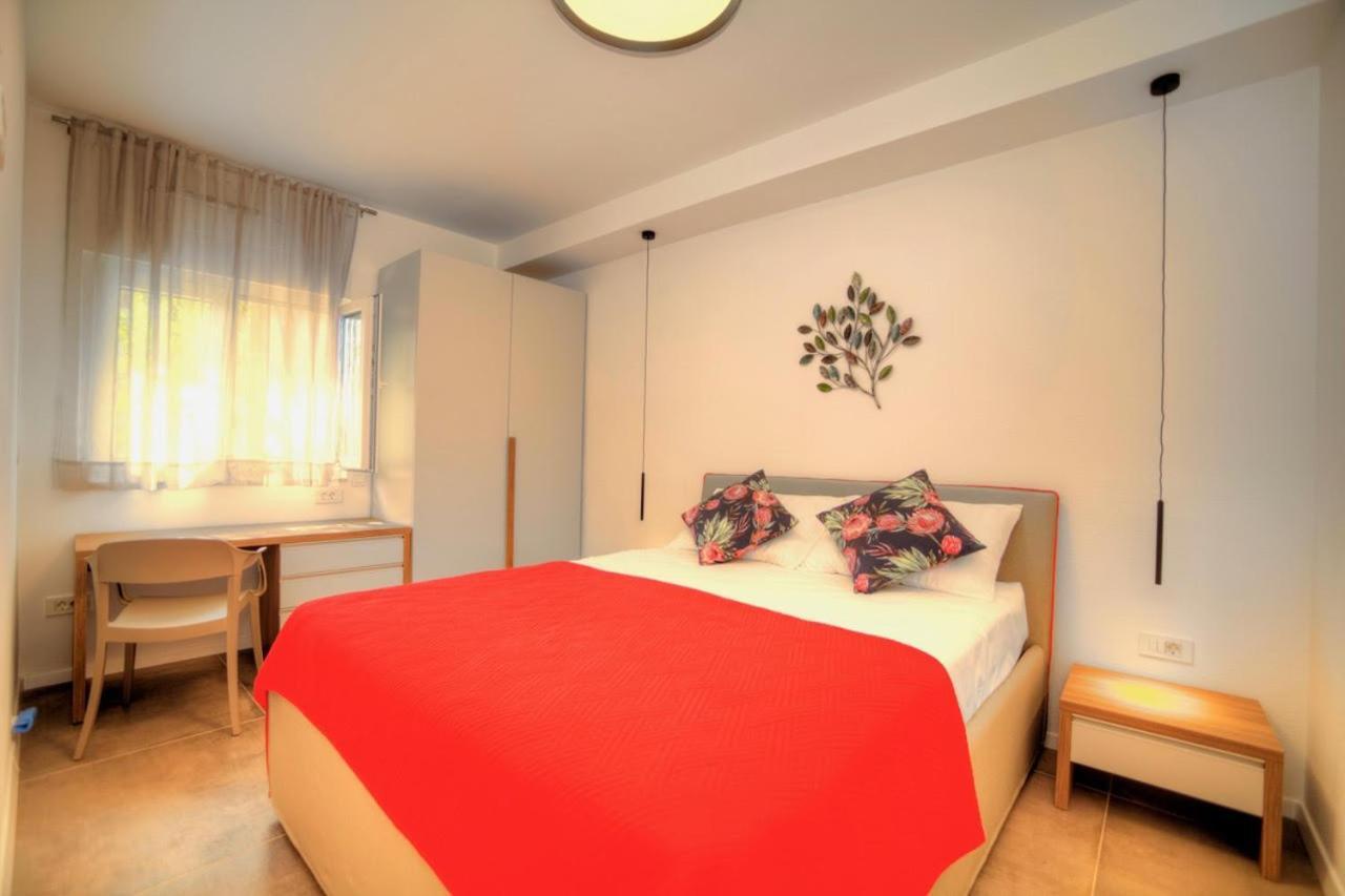 Apartments Villa Rojnica Jelsa  Kültér fotó