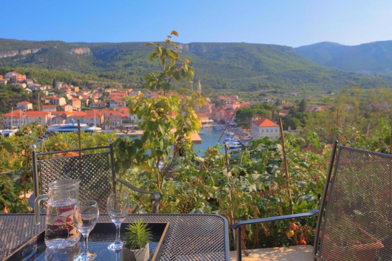 Apartments Villa Rojnica Jelsa  Kültér fotó